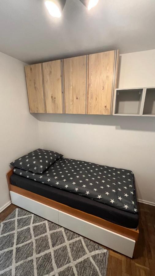 Warszawa Wola Pokoje Hostel Kültér fotó