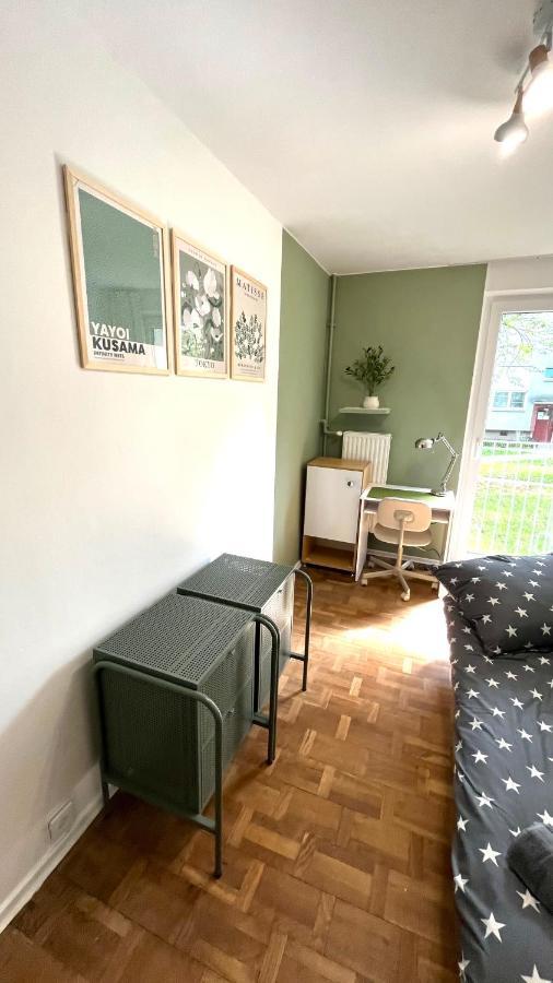 Warszawa Wola Pokoje Hostel Kültér fotó