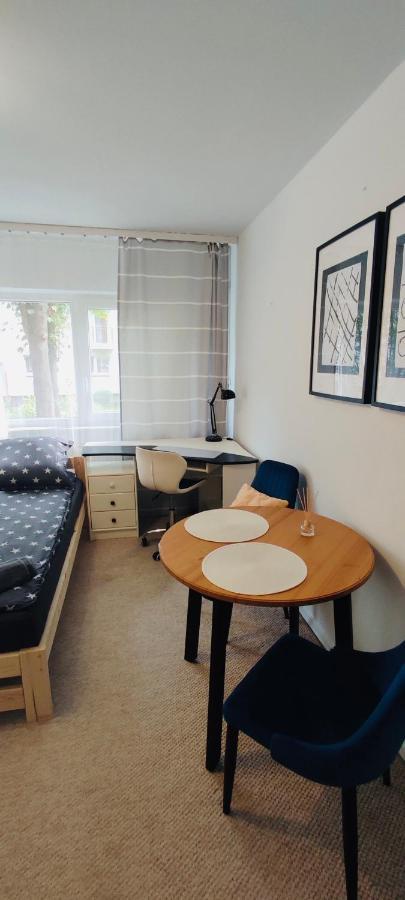 Warszawa Wola Pokoje Hostel Kültér fotó
